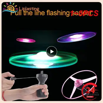 1~5PCS Luminos Sârmă de tragere Farfurie Zburatoare Jucarii pentru Copii în aer liber Rotație Flying Jucărie LED Flash de Lumină care Zboară OZN Copii de Învățare Timpurie