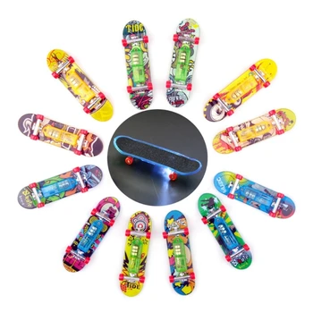 Finger Skateboard-ul cu Led-uri de Lumină Instrument și Degetul Accesorii Skateboard Skateboard Degetul Jucărie pentru copii de Culoare Aleatorii
